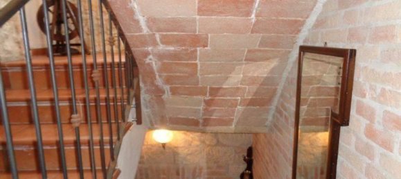 5 rooms House in Maranello, Italy No. 80121 12