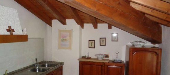 5 rooms House in Maranello, Italy No. 80121 5