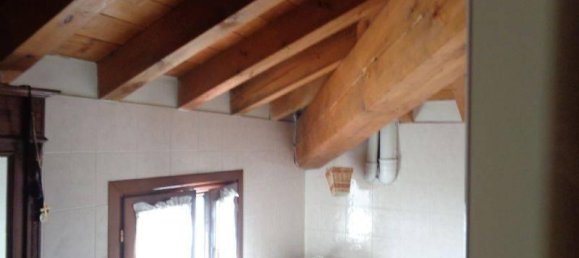 5 rooms House in Maranello, Italy No. 80121 4