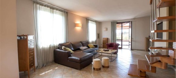 Villa de 7 divisões em Albizzate, Italy N.º 69126 43