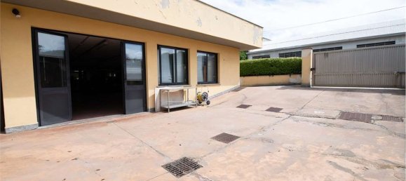 Villa de 7 divisões em Albizzate, Italy N.º 69126 47