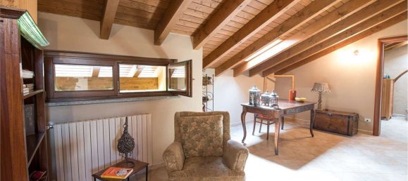 Villa de 7 divisões em Albizzate, Italy N.º 69126 23