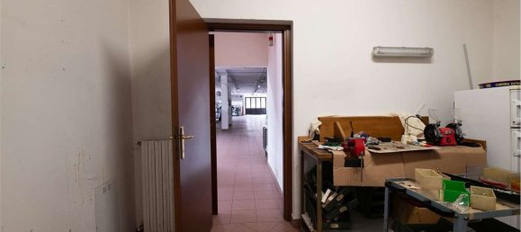 Villa de 7 divisões em Albizzate, Italy N.º 69126 48