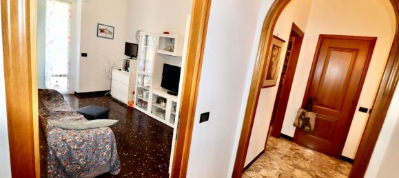 4 bedrooms Apartment in Genoa, Italy No. 374649 9