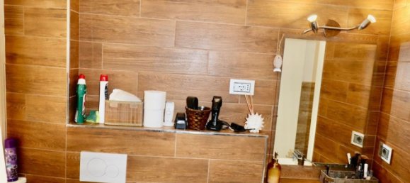 4 bedrooms Apartment in Genoa, Italy No. 374649 33