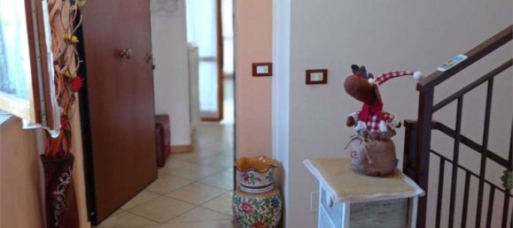 3 rooms House in Perugia, Italy No. 292916 5