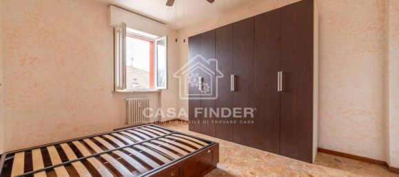 3 bedrooms Apartment in Parma, Italy No. 94245 4