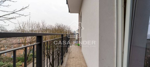 3 bedrooms Apartment in Parma, Italy No. 94245 8