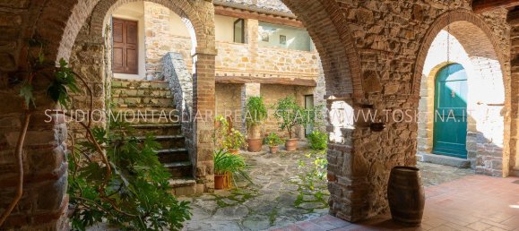 5 bedrooms House in Greve in Chianti, Italy No. 190161 8