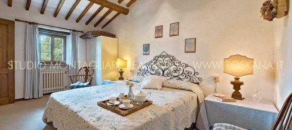5 bedrooms House in Greve in Chianti, Italy No. 190161 24