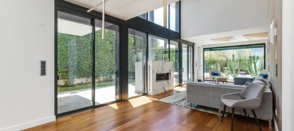 5 bedrooms Villa in Cascais, Portugal No. 272757 5