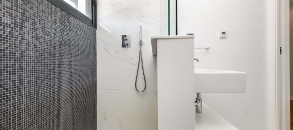 5 bedrooms Villa in Cascais, Portugal No. 272757 15