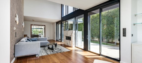 5 bedrooms Villa in Cascais, Portugal No. 272757 7