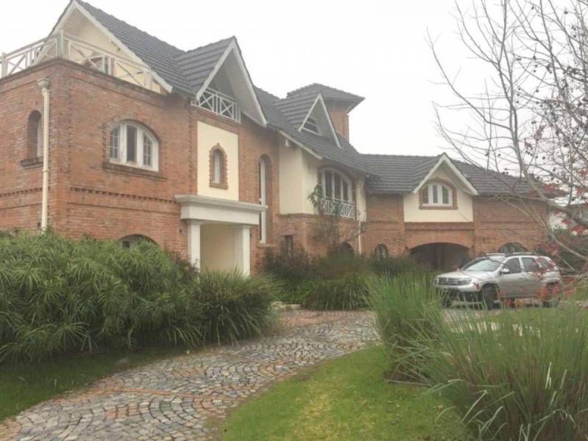 6 bedrooms House in Tigre, Argentina No. 58780