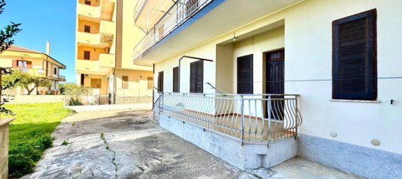 3 Schlafzimmer Wohnung in Cirò Marina, Italy, Nr. 333894 38