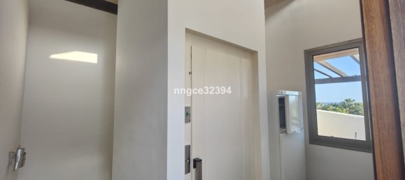 4 bedrooms Villa in Marbella, Spain No. 152991 10