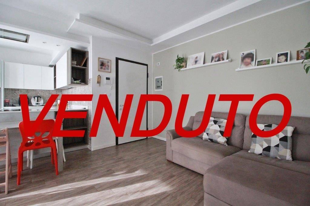 Apartamento de 3 habitaciónes en Cavenago di Brianza, Italy No. 30171