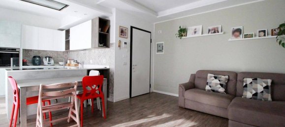 Apartamento de 3 habitaciónes en Cavenago di Brianza, Italy No. 30171 7