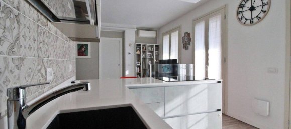 Apartamento de 3 habitaciónes en Cavenago di Brianza, Italy No. 30171 11