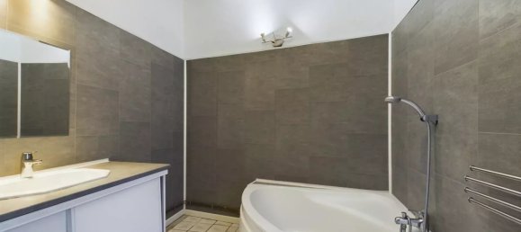 3 Schlafzimmer Haus in Sezanne, France, Nr. 88693 6