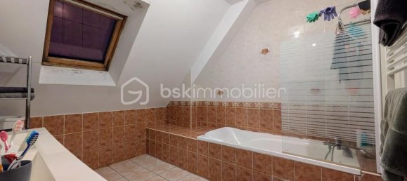 5 bedrooms House in Saran, France No. 152010 10