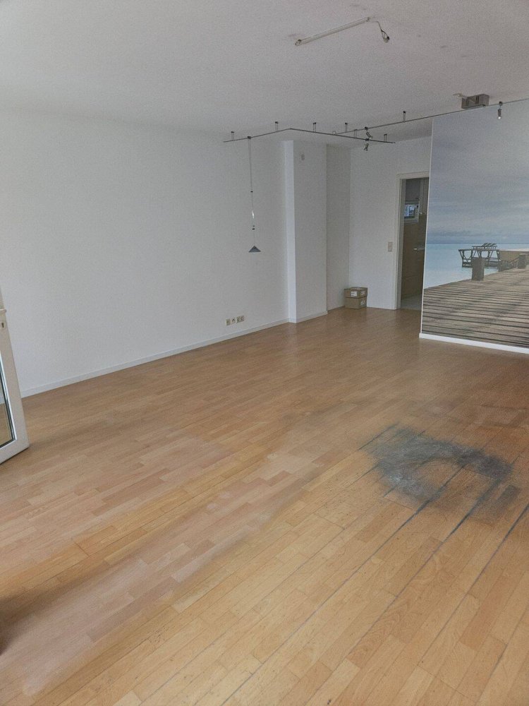 Oficina en Konstanz, Germany 120 m² No. 88673