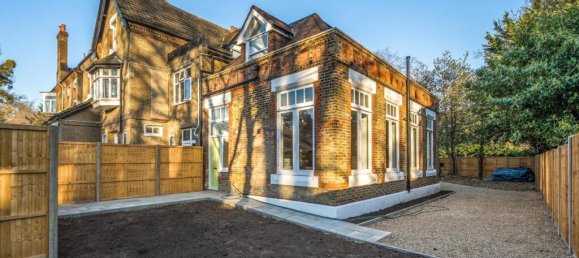 3 bedrooms House in Beckenham, United Kingdom No. 14371 15