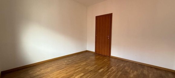 3غرفة شقة في Varedo, Italy رقم 41681 9