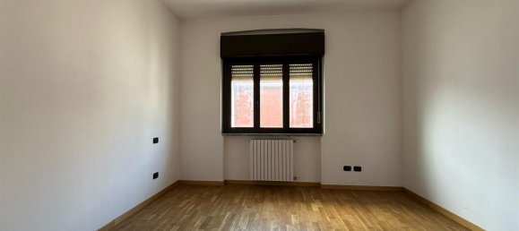 3غرفة شقة في Varedo, Italy رقم 41681 6