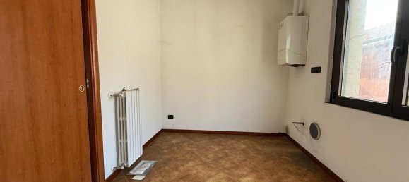 3غرفة شقة في Varedo, Italy رقم 41681 3