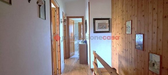 3 Schlafzimmer Villa in Aprilia, Italy, Nr. 316158 27