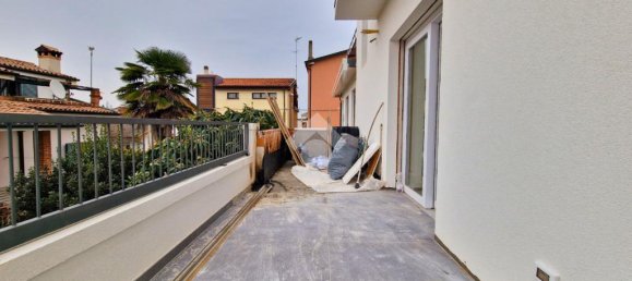 3 bedrooms Apartment in Treviso, Italy No. 150144 22