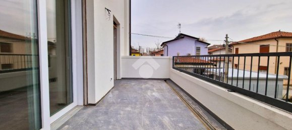 3 bedrooms Apartment in Treviso, Italy No. 150144 20