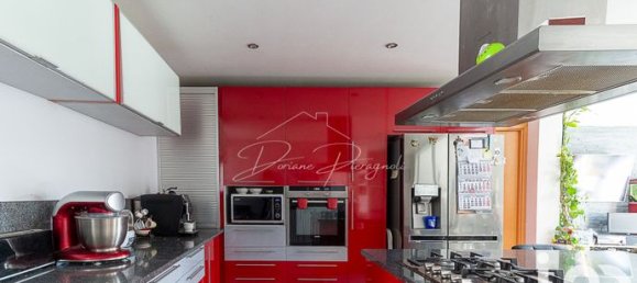 5 bedrooms House in Montlignon, France No. 354058 10