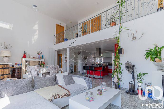 5 bedrooms House in Montlignon, France No. 354058