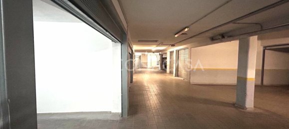 Estudio en Bitonto, Italy No. 23686 2