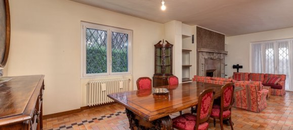 7 rooms Apartment in Suello, Italy No. 131399 4