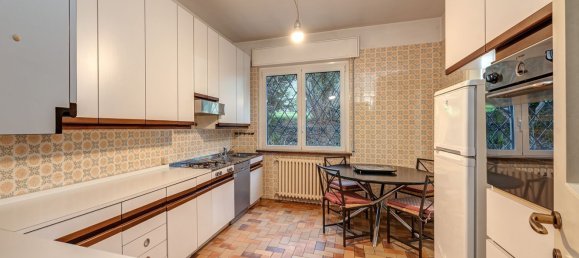 7 rooms Apartment in Suello, Italy No. 131399 5