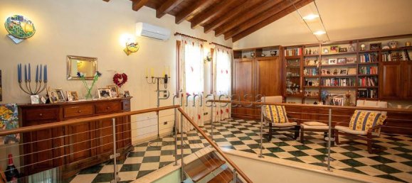 4 bedrooms Villa in Noale, Italy No. 344845 16