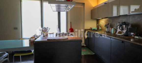 Вилла с 8 спальнями в Парма, Италия № 344975 32