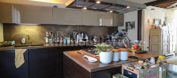 Вилла с 8 спальнями в Парма, Италия № 344975 36