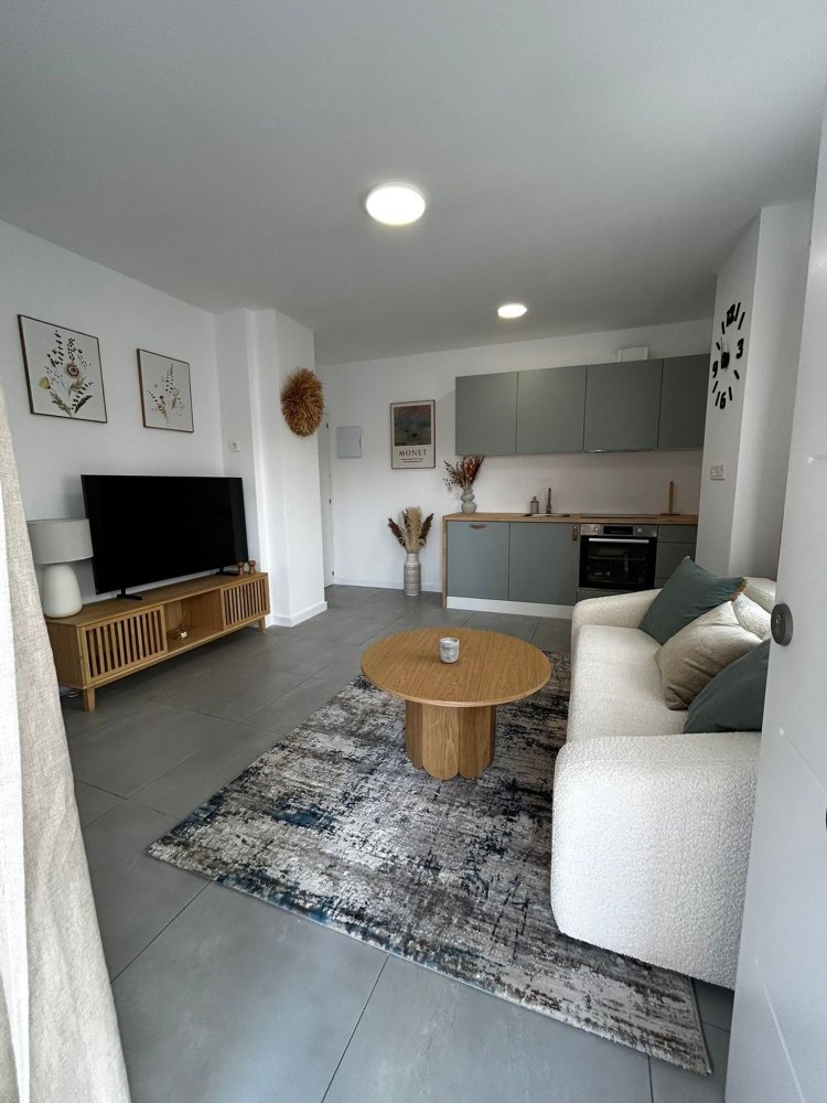 Квартира с 1 спальней в Торревьеха, Испания № 160671