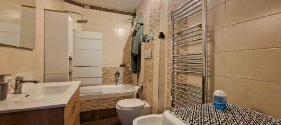 Apartamento de 3 habitaciónes en Legnano, Italy No. 38936 24