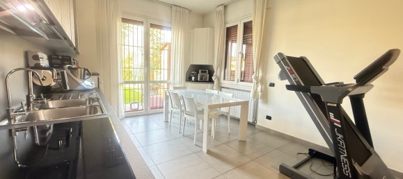 Apartamento de 2 divisões em Carate Brianza, Italy N.º 55386 3