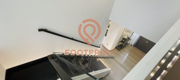 4 bedrooms Villa in Dubai, UAE No. 24421 5