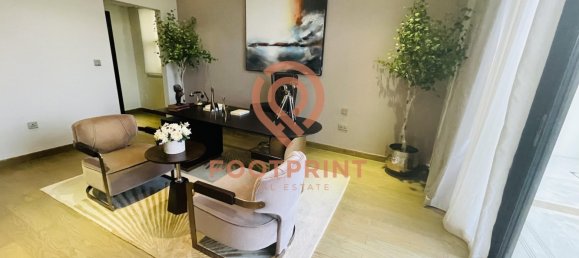 4 bedrooms Villa in Dubai, UAE No. 24421 2