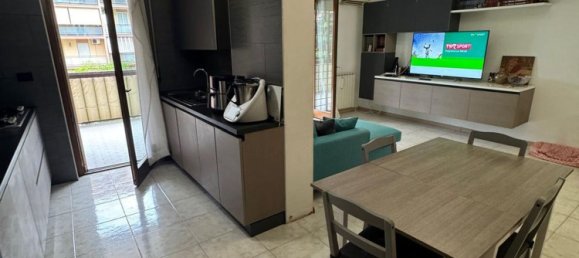 3 bedrooms Apartment in Rome, Italy No. 339440 6