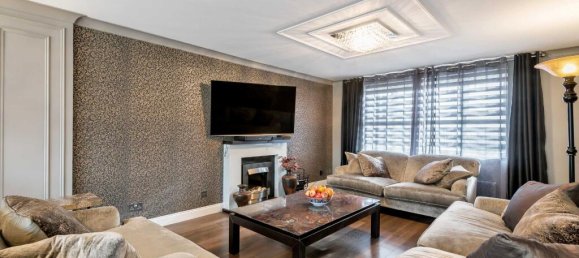 4 bedrooms House in Barnet, United Kingdom No. 6470 7