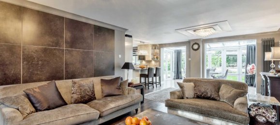 4 bedrooms House in Barnet, United Kingdom No. 6470 2