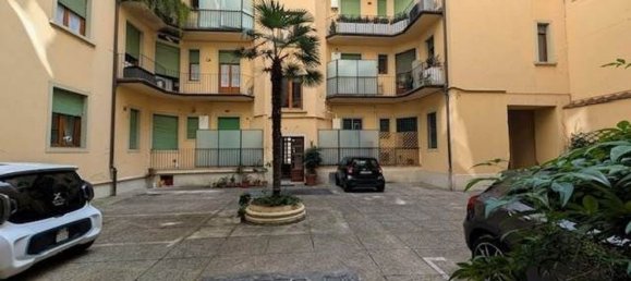 4 غرف نوم شقة في Florence, Italy رقم 379052 2